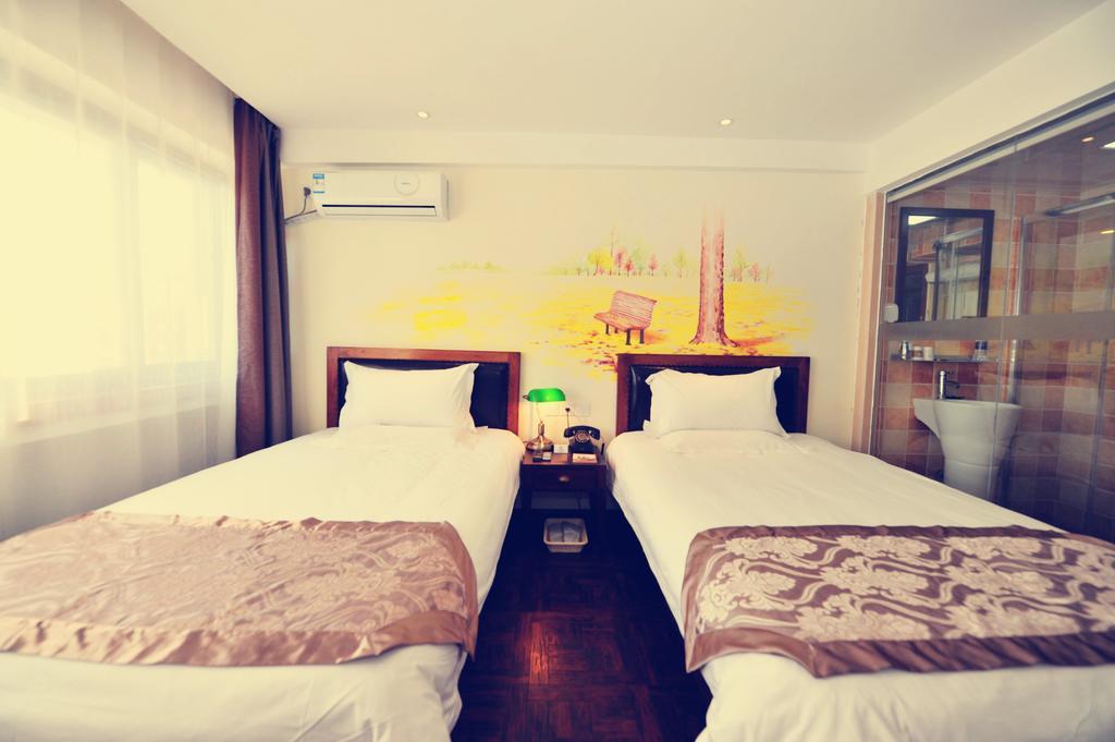 Nostalgiahotel-Tianjinguozhancenter Номер фото